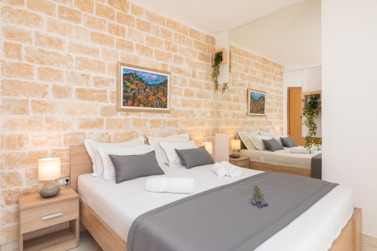 Apartments4You Supetar-The Best And Most Popular Apartments For Discovering The Island - Free Parking - 200 Meters From The Beach Dış mekan fotoğraf